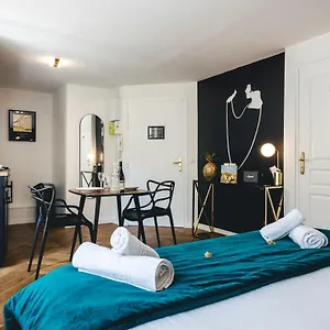  Apartment Les Precieuses & I